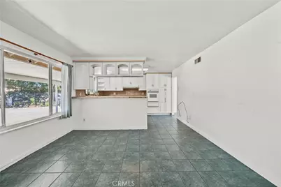 10525 Woldrich St., Sylmar, CA 91342 - Photo 7