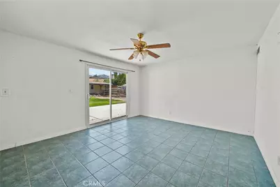 10525 Woldrich St., Sylmar, CA 91342 - Photo 13