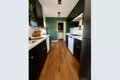 16636 Gilmore Street, Van Nuys, CA 91406 - Photo 3