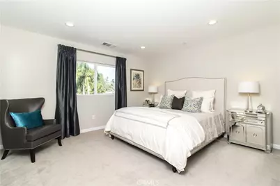 15607 W Lilli Way, Van Nuys, CA 91406 - Photo 7