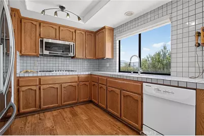 17418 Tuscan Drive, Granada Hills, CA 91344 - Photo 9