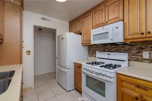11813 Runnymede St, North Hollywood, CA 91605 - Photo 11
