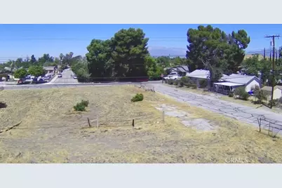 25237 Bessant St, San Bernardino, CA 92404 - Photo 5