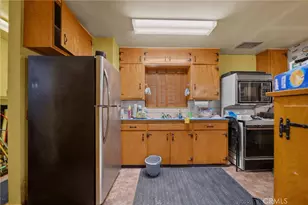 44420 3rd St, Lancaster, CA 93535 - Photo 9