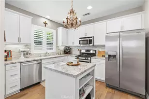 21727 Candela Dr, Saugus, CA 91350 - Photo 11