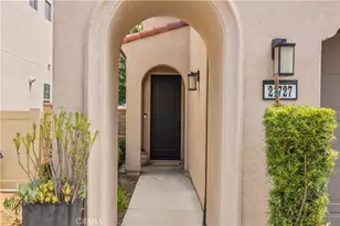 21727 Candela Dr, Saugus, CA 91350 - Photo 3