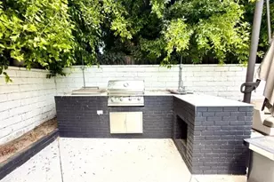 5439 Gentry, Valley Village, CA 91607 - Photo 23