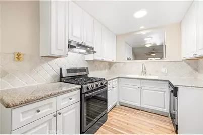 19231 Avenue Of The Oaks #A, Newhall, CA 91321 - Photo 3