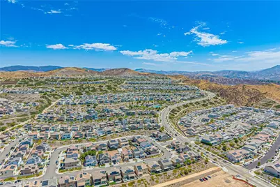 17730 Hillside Way, Saugus, CA 91350 - Photo 43