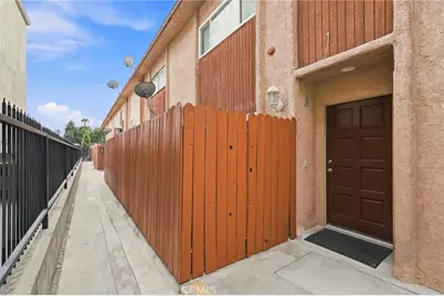 21900 Roscoe Boulevard #8, Canoga Park, CA 91304 - Photo 25