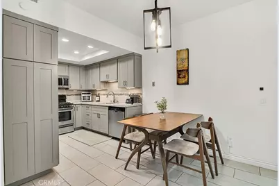 17914 Magnolia Boulevard #121, Encino, CA 91316 - Photo 11