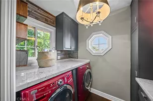 3862 Sherwood Pl, Los Angeles, CA 91423 - Photo 11