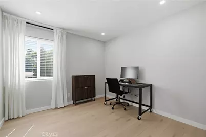 25039 Peachland Avenue #204, Newhall, CA 91321 - Photo 11