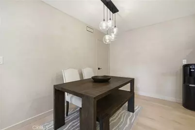 25039 Peachland Avenue #204, Newhall, CA 91321 - Photo 7