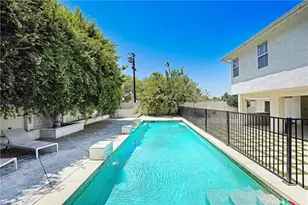 22450 Collins, Woodland Hills, CA 91367 - Photo 1