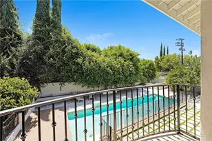 22450 Collins, Woodland Hills, CA 91367 - Photo 29