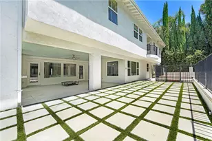 22450 Collins, Woodland Hills, CA 91367 - Photo 33