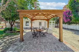 8809 Oak Park Ave, Sherwood Forest, CA 91325 - Photo 65