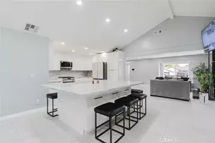 7725 Loma Verde Ave, Canoga Park, CA 91304 - Photo 13
