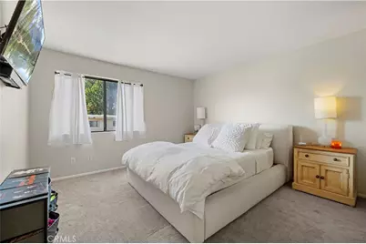18408 Hatteras Street, Tarzana, CA 91356 - Photo 21