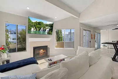 18408 Hatteras Street, Tarzana, CA 91356 - Photo 11