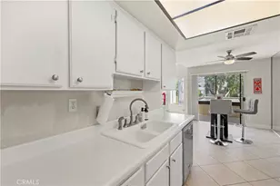 18408 Hatteras St, Tarzana, CA 91356 - Photo 7