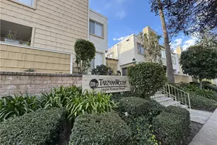18408 Hatteras St, Tarzana, CA 91356 - Photo 1