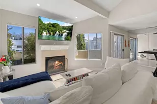 18408 Hatteras St, Tarzana, CA 91356 - Photo 9