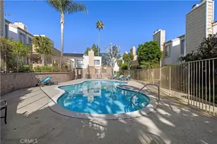 18408 Hatteras St, Tarzana, CA 91356 - Photo 35