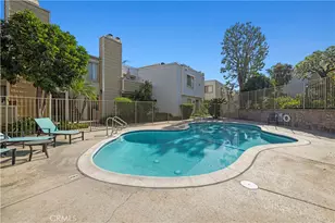18408 Hatteras St, Tarzana, CA 91356 - Photo 35