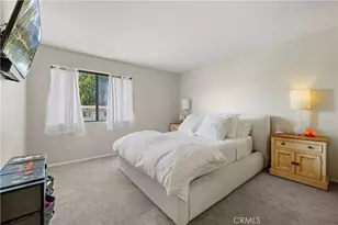 18408 Hatteras St, Tarzana, CA 91356 - Photo 25