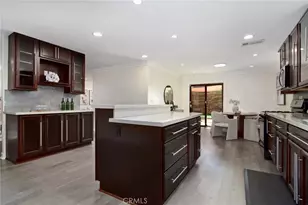 5348 Calatrana Dr, Woodland Hills, CA 91364 - Photo 13