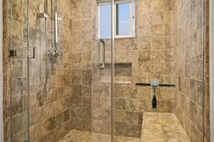 5348 Calatrana Dr, Woodland Hills, CA 91364 - Photo 29