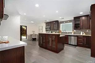 5348 Calatrana Dr, Woodland Hills, CA 91364 - Photo 11