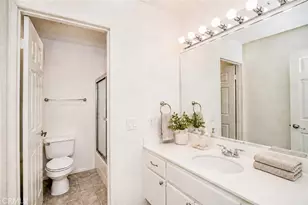 5805 Oak Bend Ln, Oak Park, CA 91377 - Photo 21