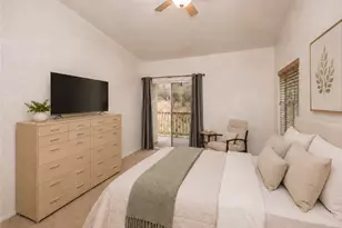 5805 Oak Bend Ln, Oak Park, CA 91377 - Photo 15