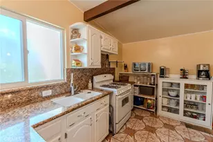 8636 Colbath, Los Angeles, CA 91402 - Photo 23