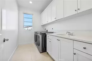 24152 W Corte Ala, Valencia, CA 91354 - Photo 21