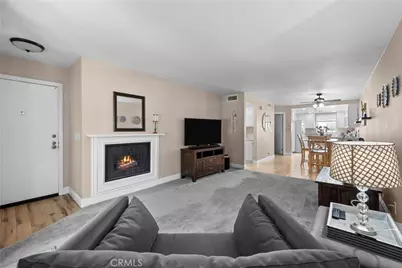 26806 Claudette Street #323, Canyon Country, CA 91351 - Photo 7