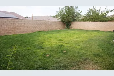 3051 Via De Flores, Lancaster, CA 93535 - Photo 51