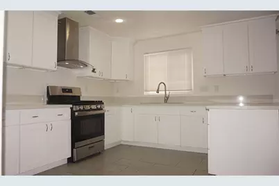 3051 Via De Flores, Lancaster, CA 93535 - Photo 3