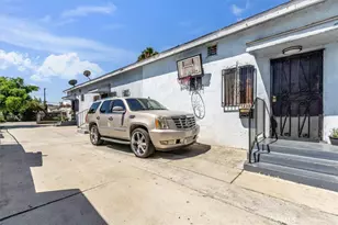 1237 E 76th, Los Angeles, CA 90001 - Photo 11