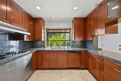 13523 Cheltenham, Sherman Oaks, CA 91423 - Photo 21