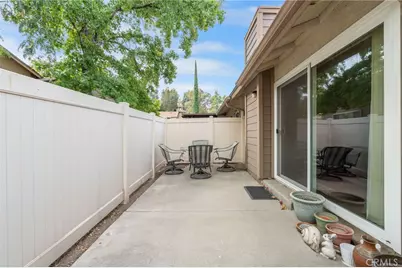 26105 Rainbow Glen Drive, Newhall, CA 91321 - Photo 33