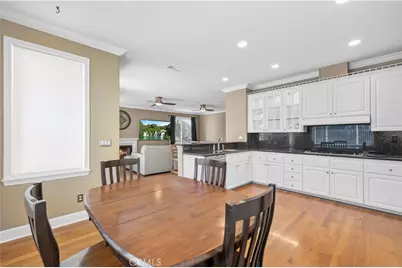 21658 Canyon Heights Circle, Saugus, CA 91390 - Photo 33