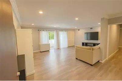 6301 Coldwater Canyon #22, North Hollywood, CA 91606 - Photo 5