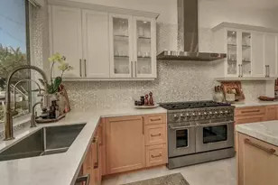 5124 Boda Pl, Woodland Hills, CA 91367 - Photo 11