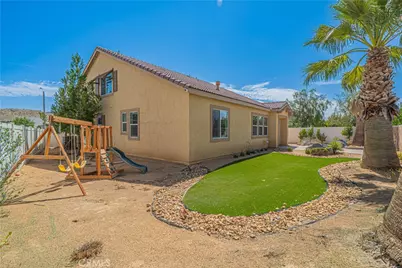 2041 Cork Oak Street, Palmdale, CA 93551 - Photo 31