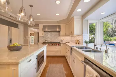 4200 Gayle Drive, Tarzana, CA 91356 - Photo 9
