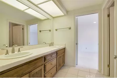 4200 Gayle Drive, Tarzana, CA 91356 - Photo 33